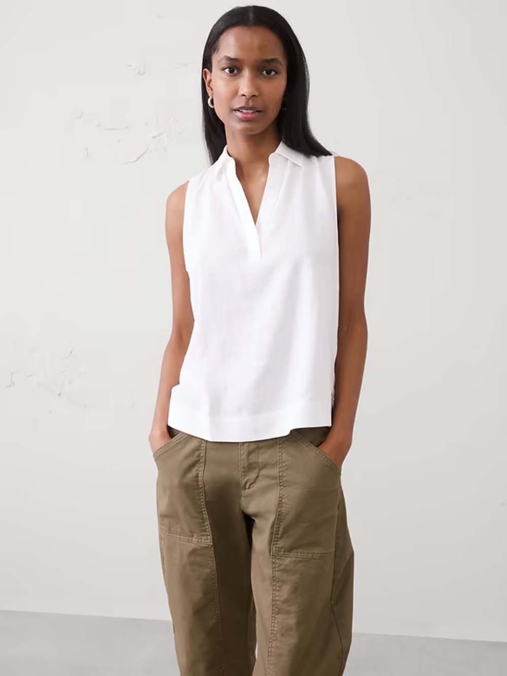 Banana Republic White Sleeveless Collared V-Neck Camisole